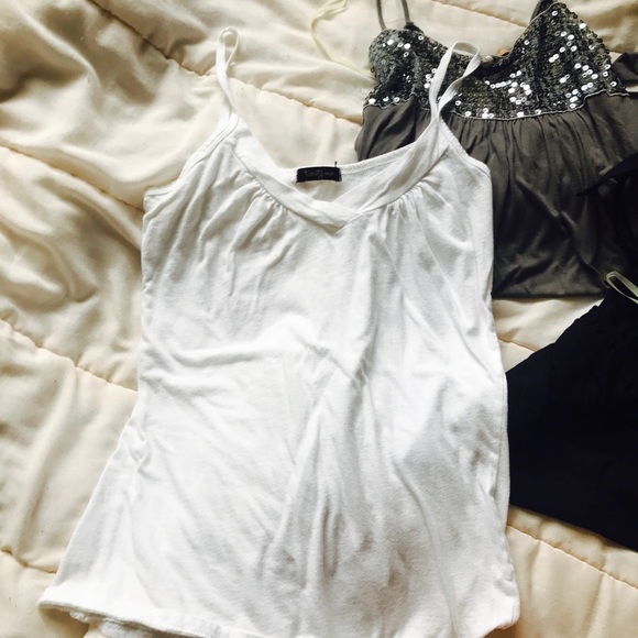 Bundle Of Forever 21 Strappy Tops - Picture 2 of 4